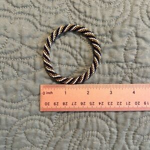 Elegant Black and Gold Beaded Bracelet